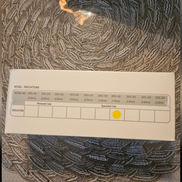 QTY 4 PROFESSIONAL TITANIUM MEDICAL GRADE 1.5 MM DERMA ROLLERS - Picture 2 of 3